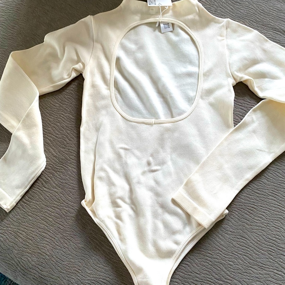 ZARA Limitless Contour Ribbed Open Back Bodysuit - Size M/L - NEW